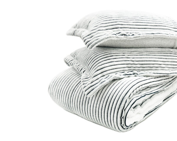 3 Piece Flannel Sherpa Comforter Set - Image 7