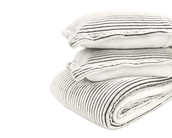3 Piece Flannel Sherpa Comforter Set - Image 12
